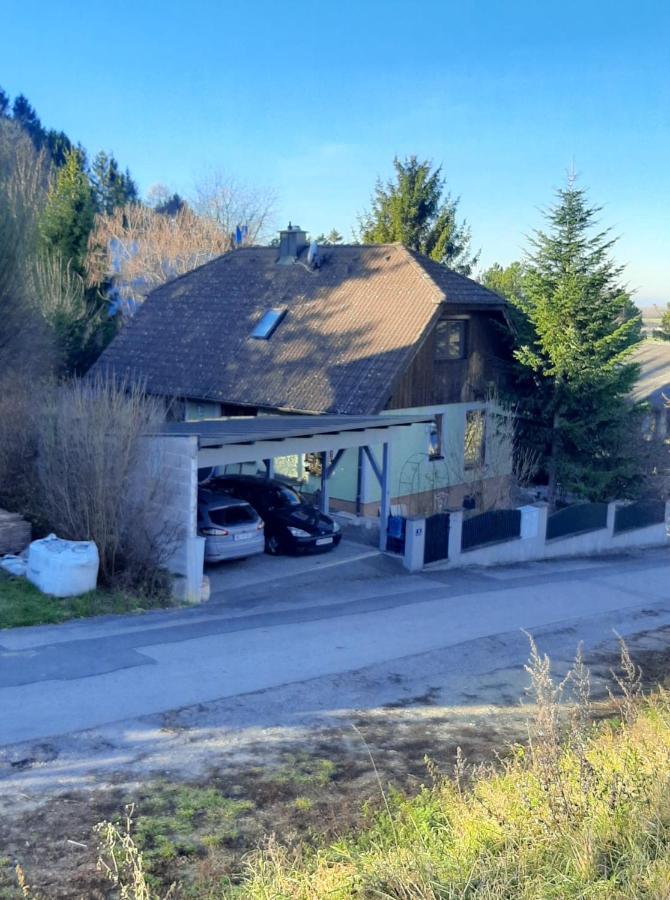 B&B Family Basement Apartment, Breakfast, Free Parking, 5Km From Tulln Chorherrn Kültér fotó