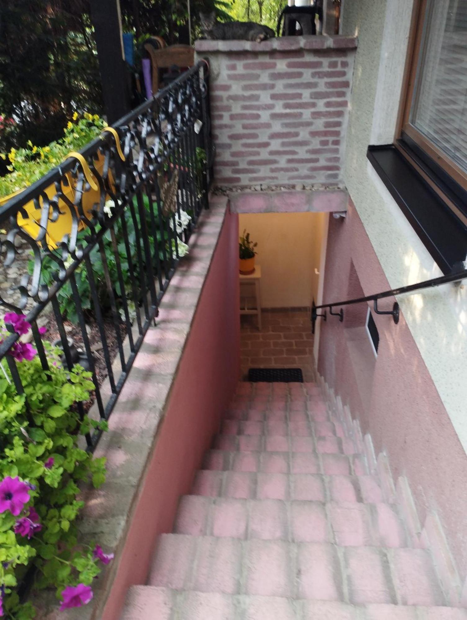 B&B Family Basement Apartment, Breakfast, Free Parking, 5Km From Tulln Chorherrn Kültér fotó
